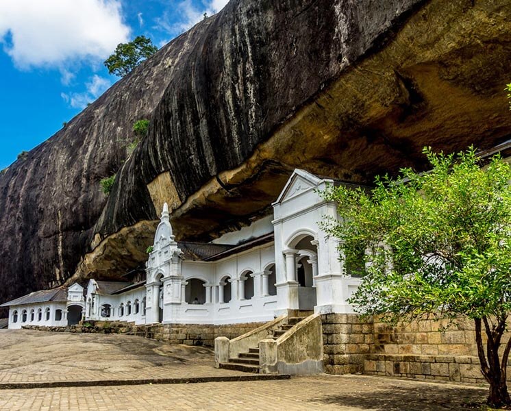 Dambulla cave temple