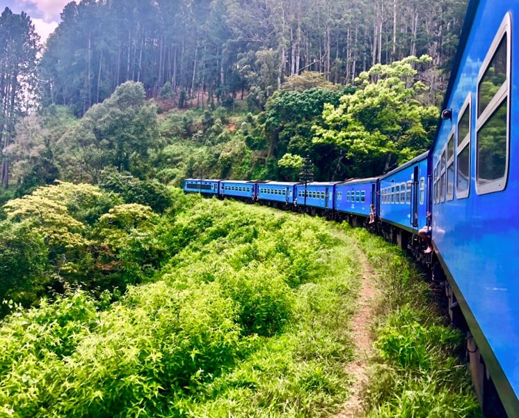 train ride from Nanu Oya to Ella